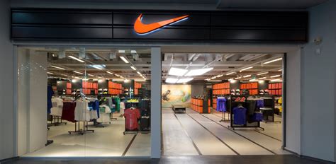 nike fitness bekleidung herren|Nike Factory Stores.